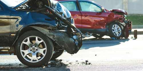 Examining a Damaged Vehicle – How an Expert Can Determine the Cause of an Accident